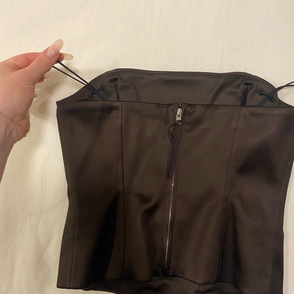 Aritzia brown satin corset, strapless (New unworn!) - Picture 3 of 4